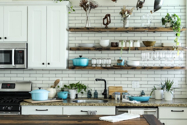 A Comprehensive Guide to Quartz Countertops in Modern Kitchens